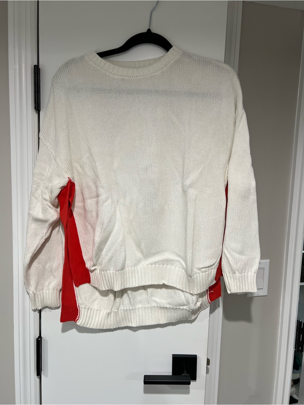 Kokun Women's Cream and Red Knit Pullover Sweater